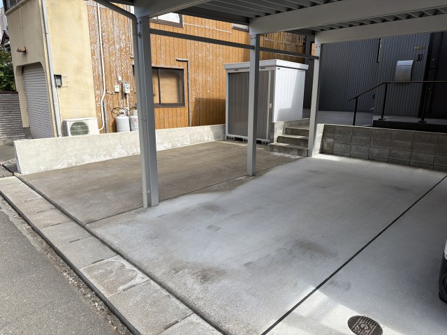 新松島町2-25駐車場の駐車場写真