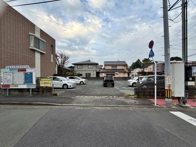 シティパーキング若葉Ⅱの駐車場写真