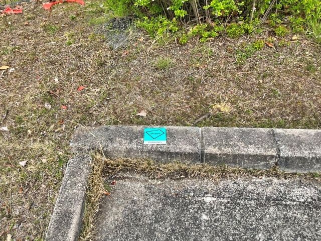 鴨谷台1丁 団地駐車場(5号棟付近)の駐車場写真