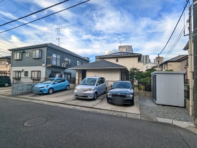 杉田邸_桜木町4丁目 アキッパ駐車場の駐車場写真