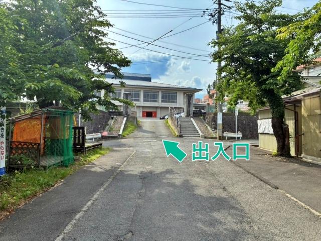 P9 本宮小学校体育館脇駐車場【第20回本宮市夏まつり】の駐車場写真