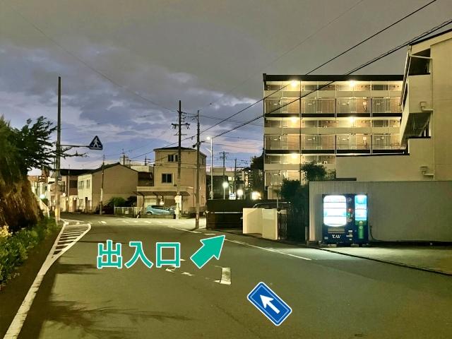 下米野町3-40駐車場の駐車場写真