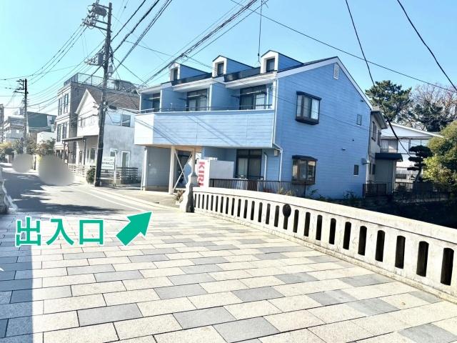 東郷橋ブルーゲイブルズ駐車場の駐車場写真