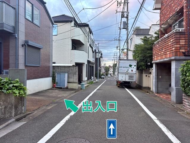 [d9245]下馬4丁目12 個宅アキッパ駐車場の駐車場写真