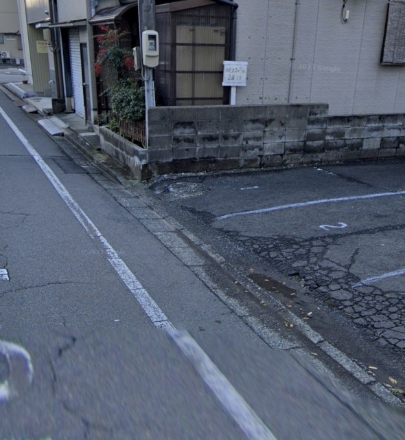 花月2丁目11駐車場の駐車場写真