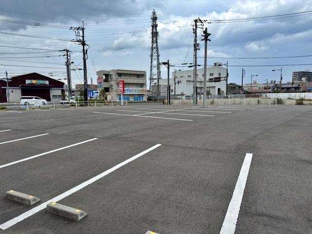 【8月12日-15日限定】スロット123田宮店 駐車場の駐車場写真