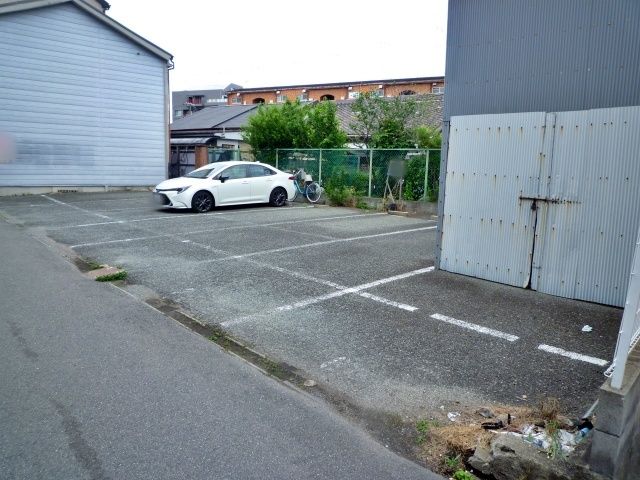 駐車場写真2