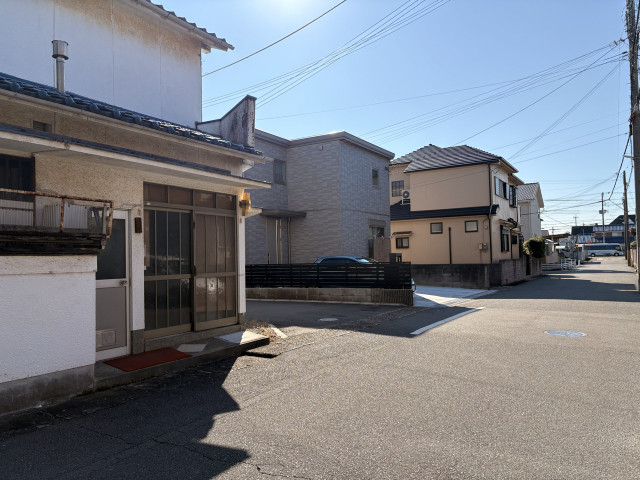 荒井町若宮町9-21-7駐車場の駐車場写真