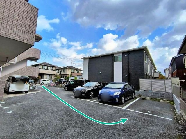 エクセレンス大越駐車場（5）の駐車場写真