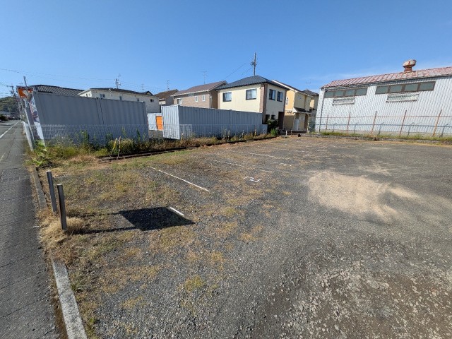 竜南3丁目　駐車場の駐車場写真