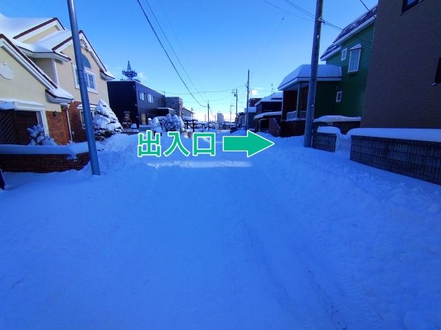 豊平区西岡4条5-4-3駐車場の駐車場写真