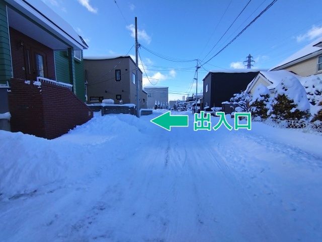 豊平区西岡4条5-4-3駐車場の駐車場写真