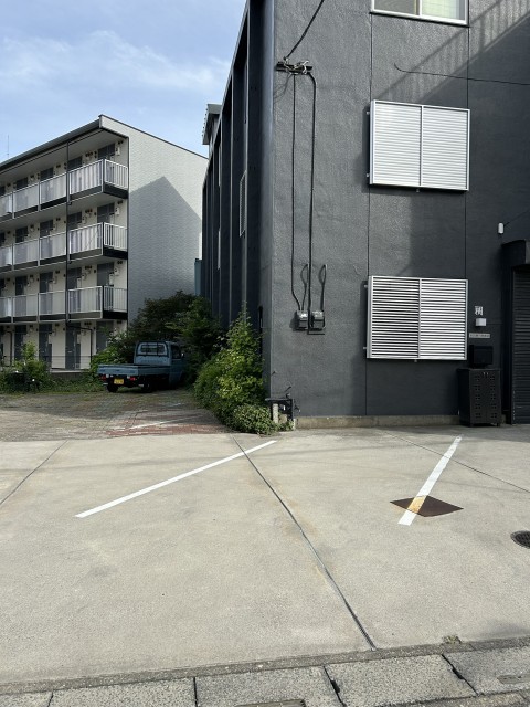 埼玉県熊谷市宮本町AEAの駐車場写真