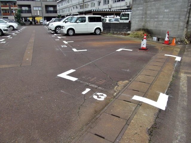 アトリウム長岡 長岡市 周辺の予約制 時間貸 日貸し駐車場 駐車場を検索 賃貸スタイル