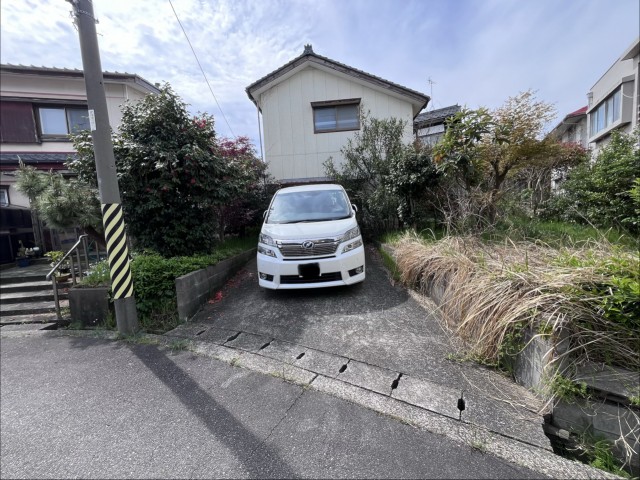 松浜1丁目24-1駐車場の駐車場写真