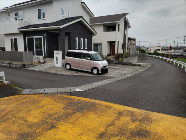 坂ノ市中央5丁目の駐車場写真