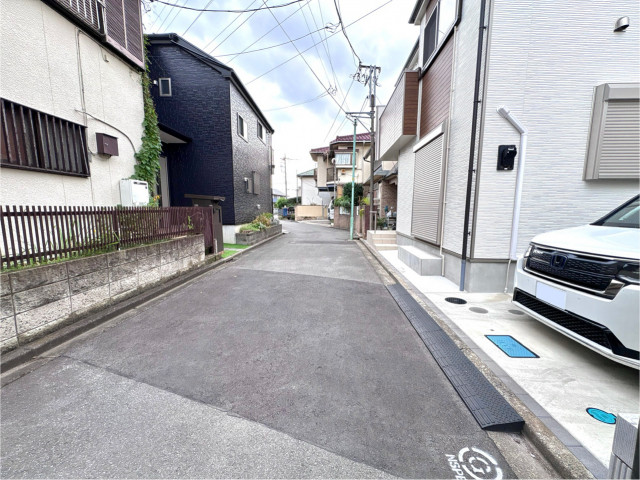 埼玉県川口市石神216-30 駐車場の駐車場写真