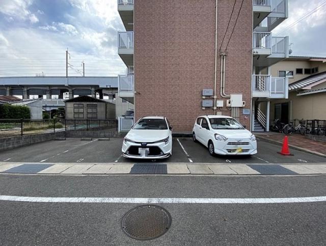 レオパレスParkTown和泉駐車場【42633】の駐車場写真