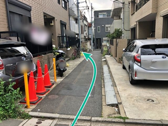駐車場周辺②