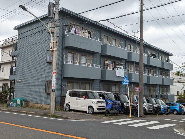 サンライズ百合丘附属駐車場の駐車場写真