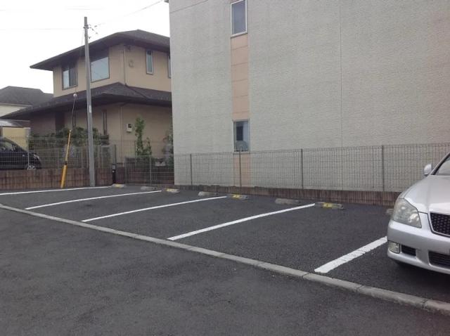 レオネクストロゼ駐車場【52748】の駐車場写真