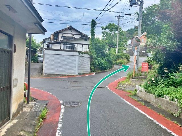P1 旧信州新町小学校グラウンド駐車場 15:00〜23:00の駐車場写真