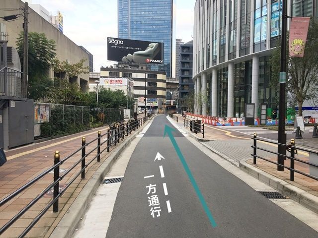 2.直進してください。