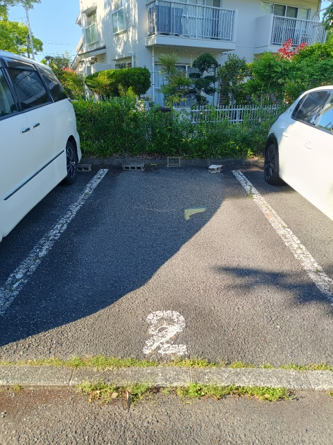 東京都八王子市寺田町432-181号棟付近の駐車場写真