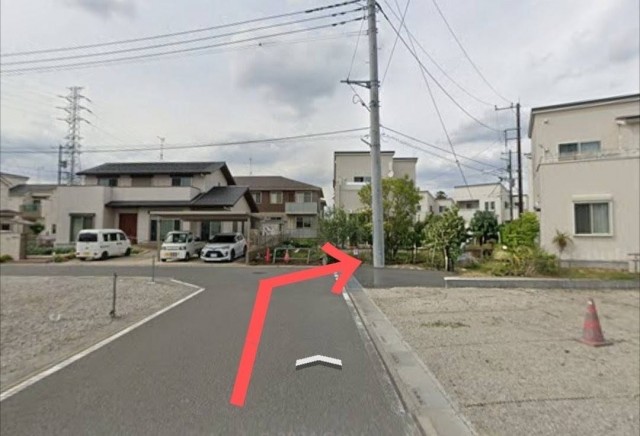 美園1丁目37 （広め）自宅の空き駐車場の駐車場写真
