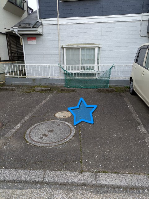 中央町一丁目 ラピーヌu駐車場の駐車場写真