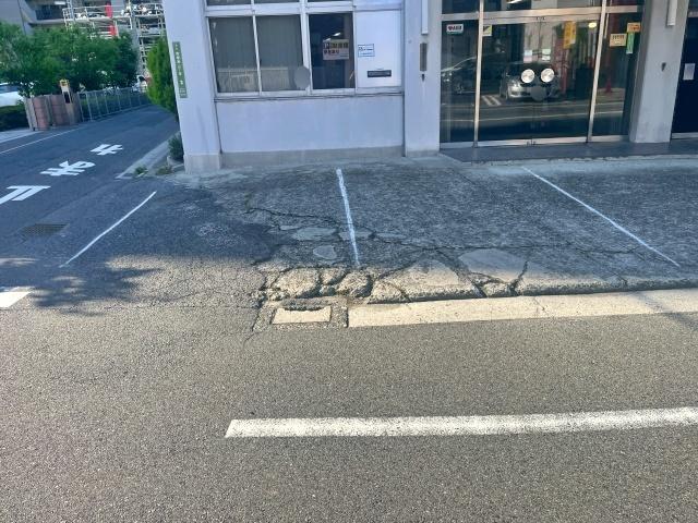 ズムスタ徒歩1分 新生倉庫運輸本社玄関前駐車場【17:45~23:59】の駐車場写真