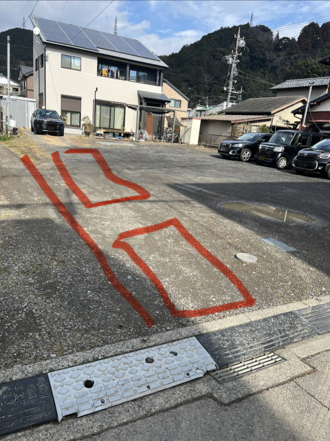 羽鳥四丁目舗装なし駐車場の駐車場写真