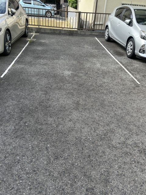 荘内町1丁目2-2駐車場の駐車場写真