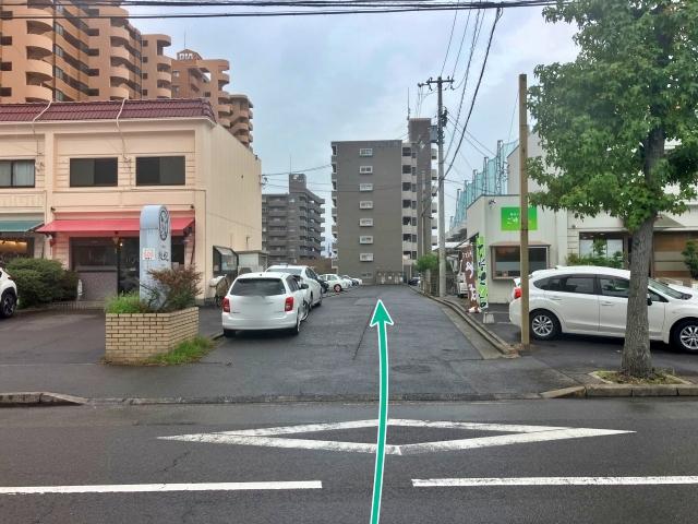 茜町18-18駐車場(ディアコート茜)の駐車場写真