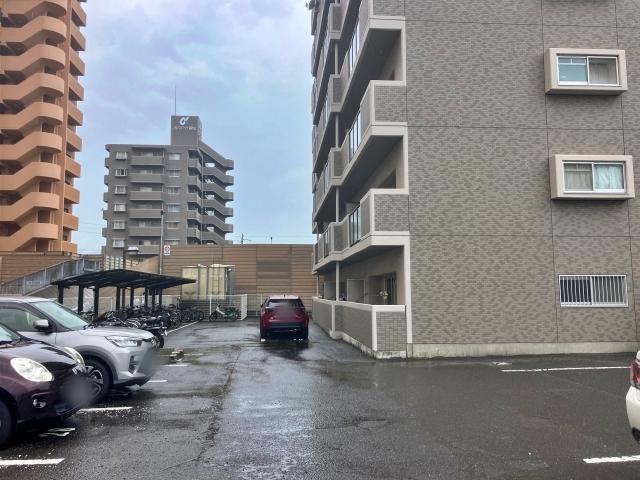 茜町18-18駐車場(ディアコート茜)の駐車場写真