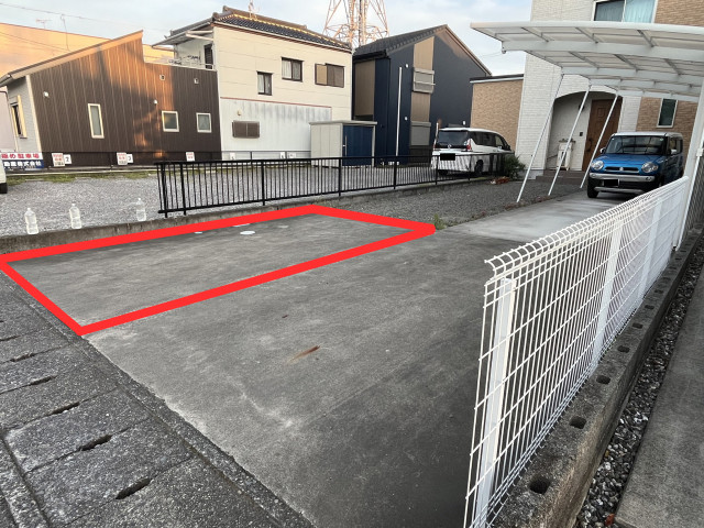 本通1丁目4618-11駐車場の駐車場写真