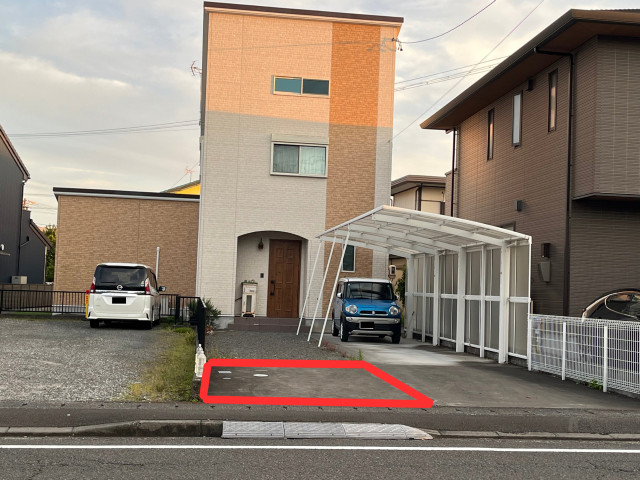 本通1丁目4618-11駐車場の駐車場写真