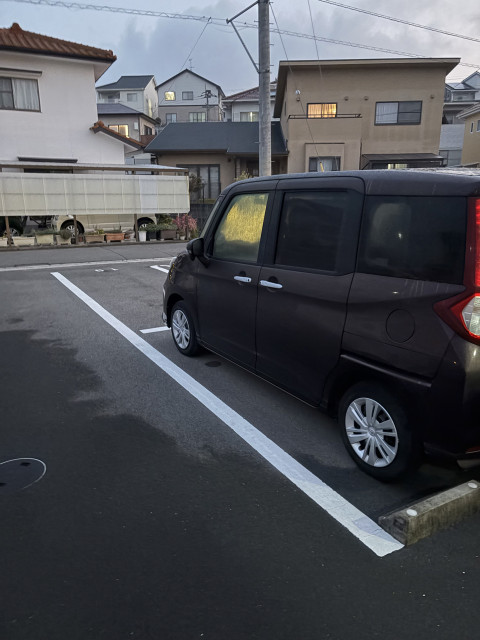 カーサデルソーレの駐車場写真