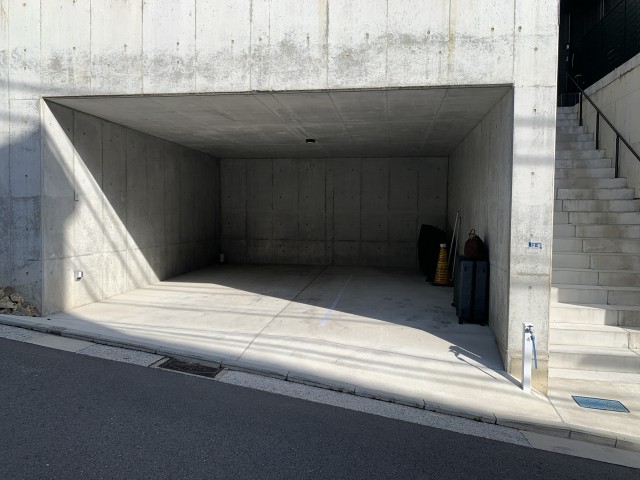 鶴見伊藤の坂駐車場の駐車場写真