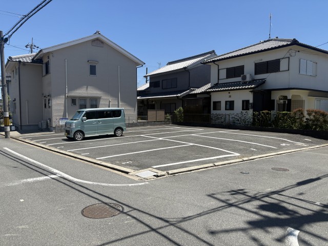 法隆寺東1丁目駐車場の駐車場写真
