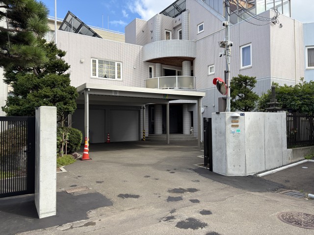 澄川五条個人パーキング【ご利用時間：7:00～23:00】の駐車場写真