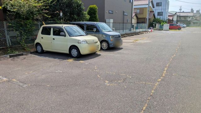 駐車場写真2