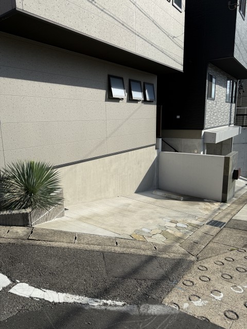 日向町4丁目45駐車場の駐車場写真