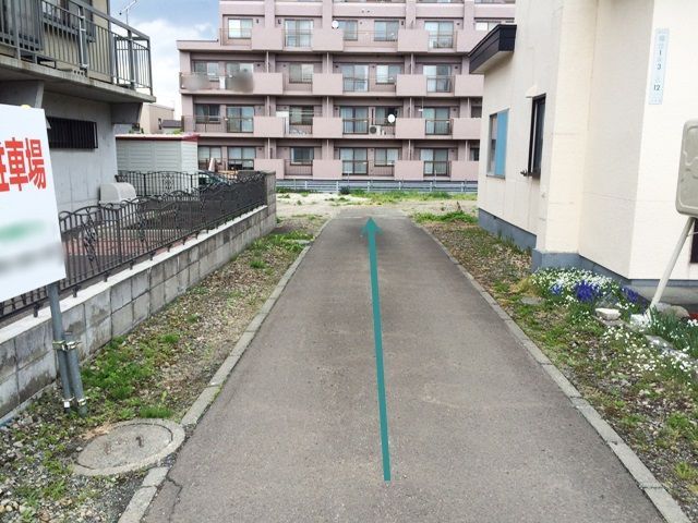 札幌市豊平区福住1条3丁目12-24 akippa駐車場の駐車場写真