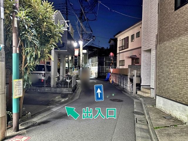 [e2a03]西新井本町4丁目19 個宅アキッパ駐車場の駐車場写真