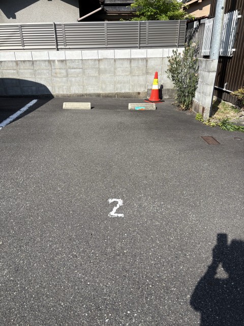 河内長野市栄町12-3駐車場(2)の駐車場写真