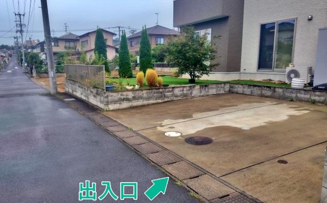 個人宅右駐車場の駐車場写真