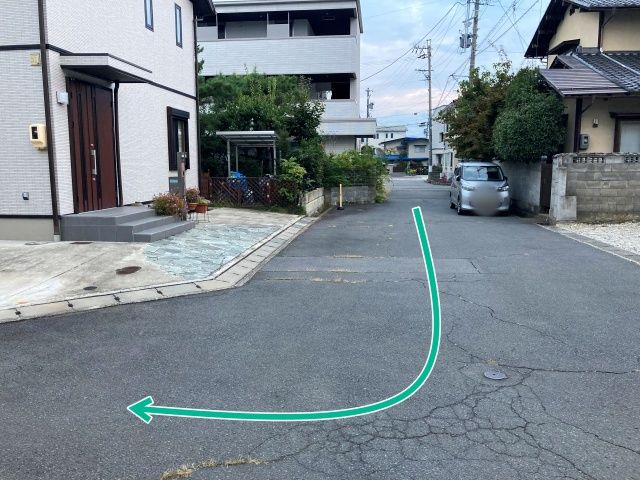 若里2丁目11-1駐車場の駐車場写真