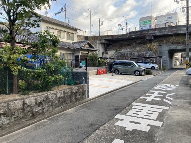 戸坂千足1丁目駐車場の駐車場写真