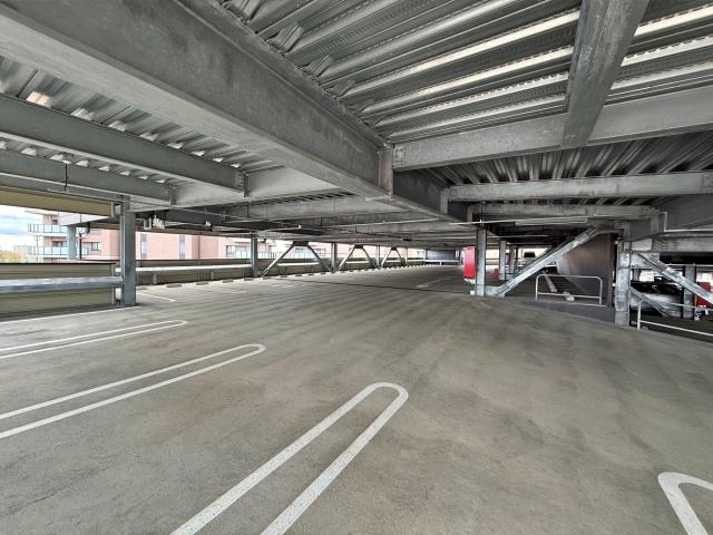 レ・ジェイド北海道ボールパーク立体駐車場の駐車場写真